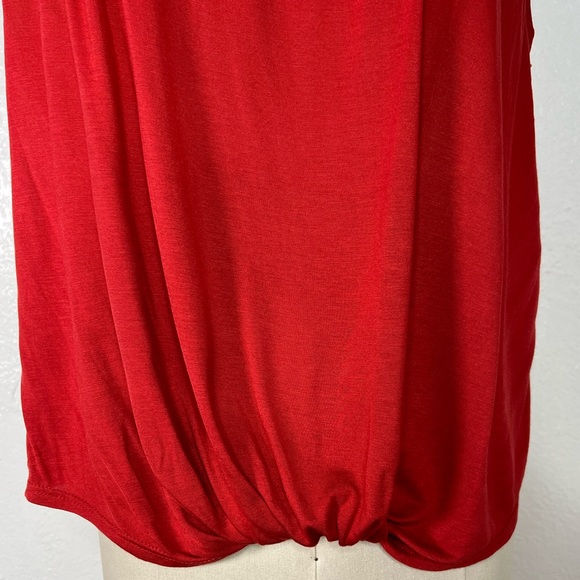 Tiny by Anthropologie front knot red summer everyday basic  top M - Picture 2 of 6